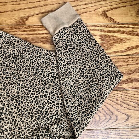 GAP KIDS Waffle Knit Cheetah Print Long Sleeves Brown Top Girl’s Size XXL 14/16 - Picture 7 of 9
